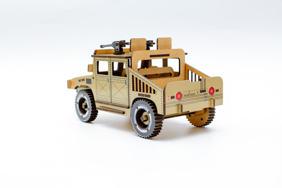 Дерев'яний 3D конструктор "Humvee"