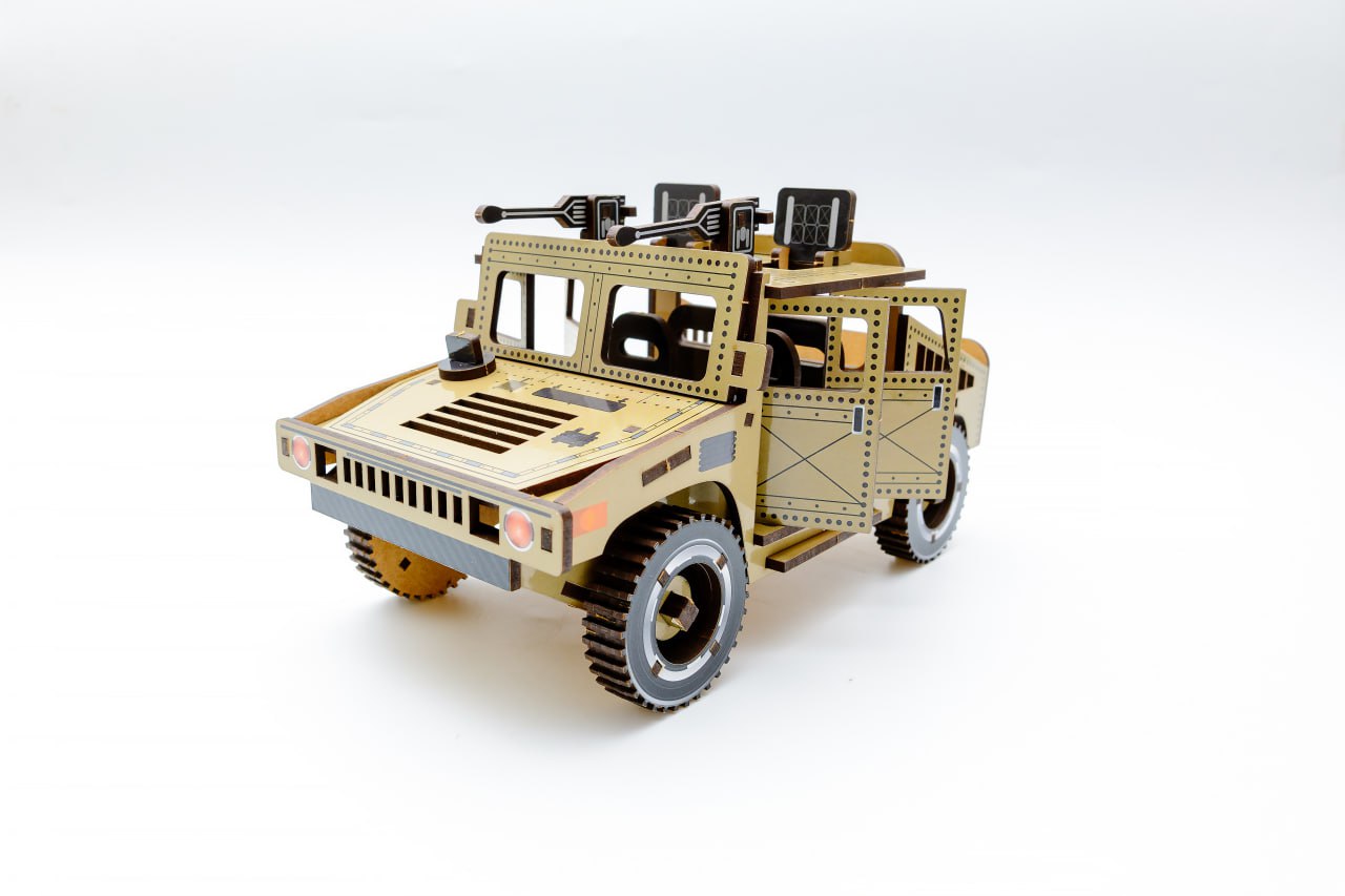 Дерев'яний 3D конструктор "Humvee"